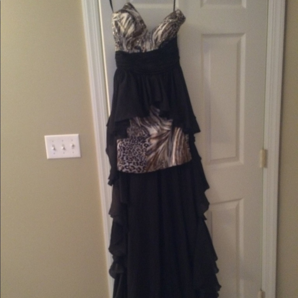 Formal multi print dress with long attached train